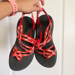 Chacos Size 9